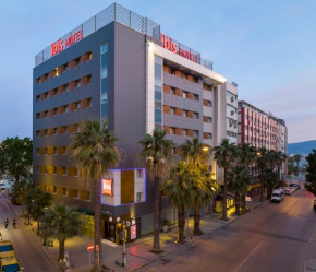 Гостиница Ibis Izmir Alsancak  Измир